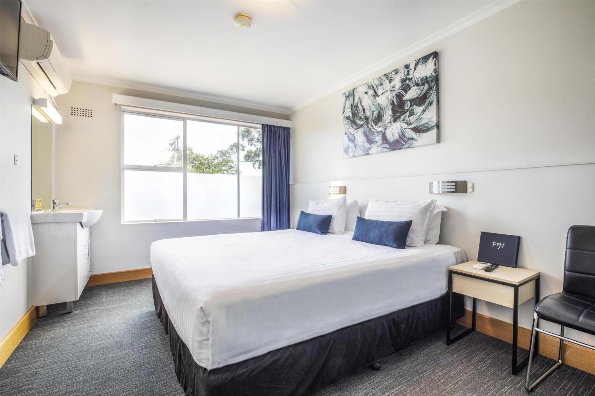 11 Central Hobart Hotels Near Blundstone Arena Worth Booking