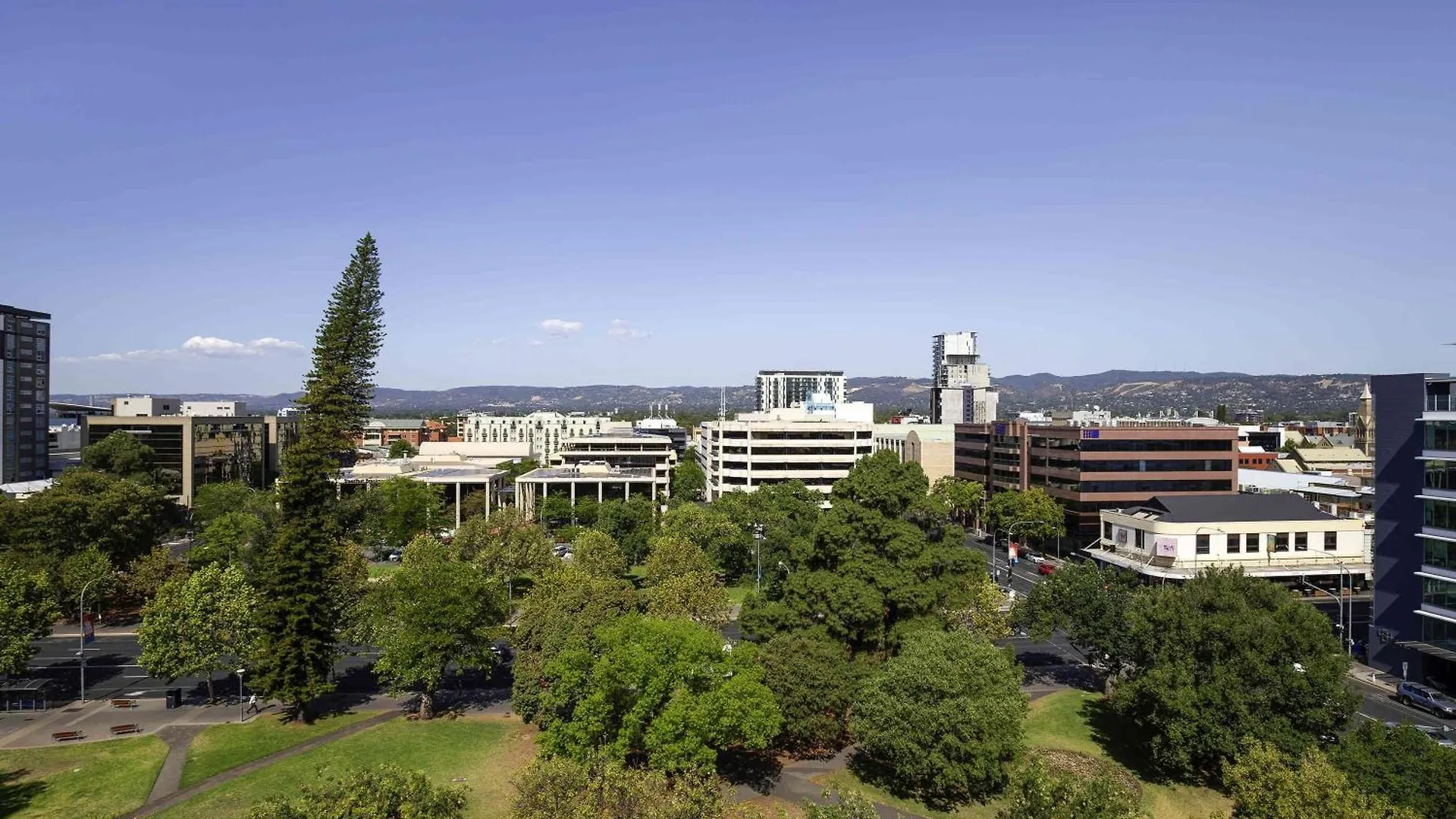 Staying In Adelaide CBD: 7 Five-Star Hotels Compared
