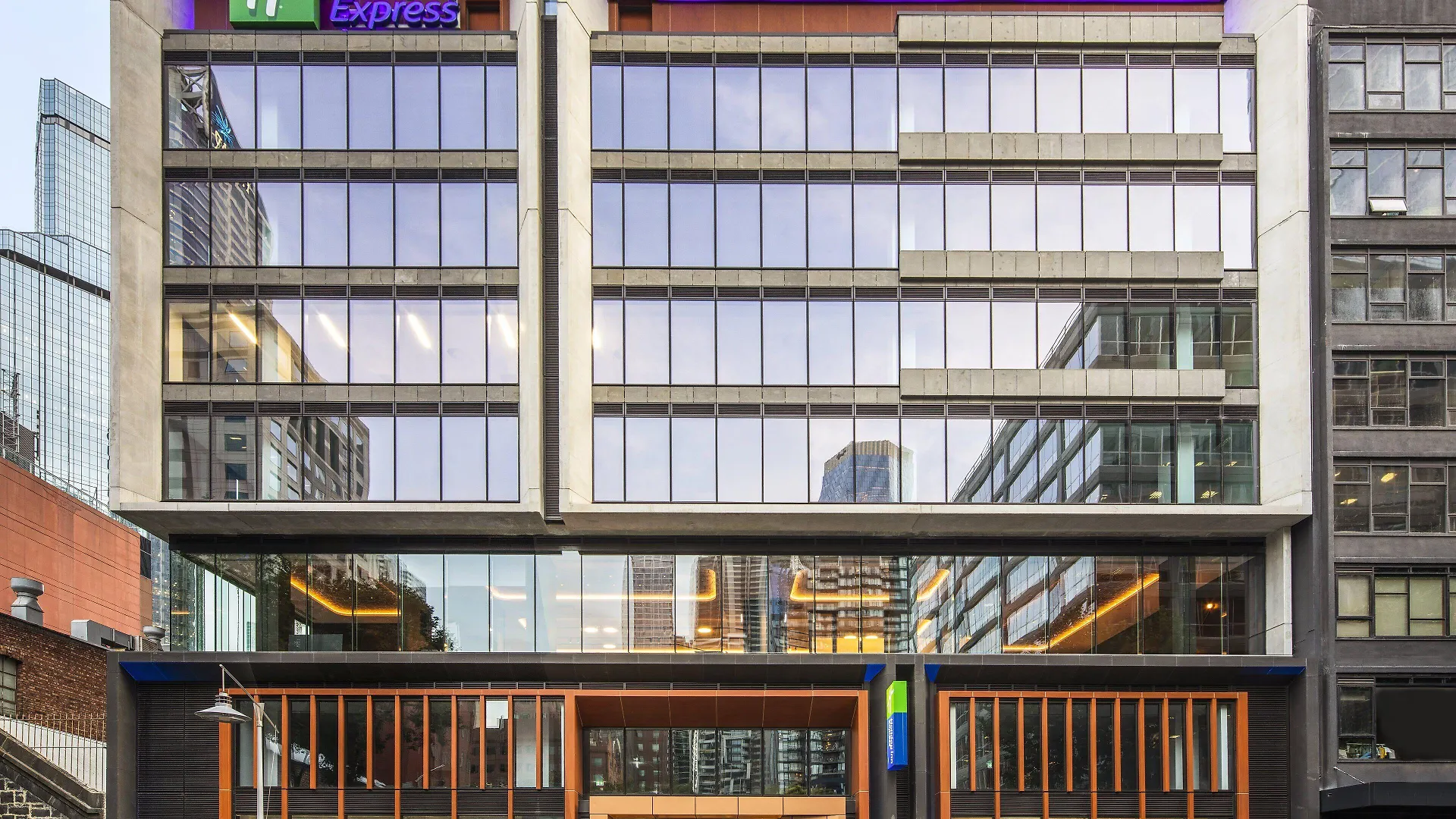 Staying in Collins Street: 15 Business Hotels Compared