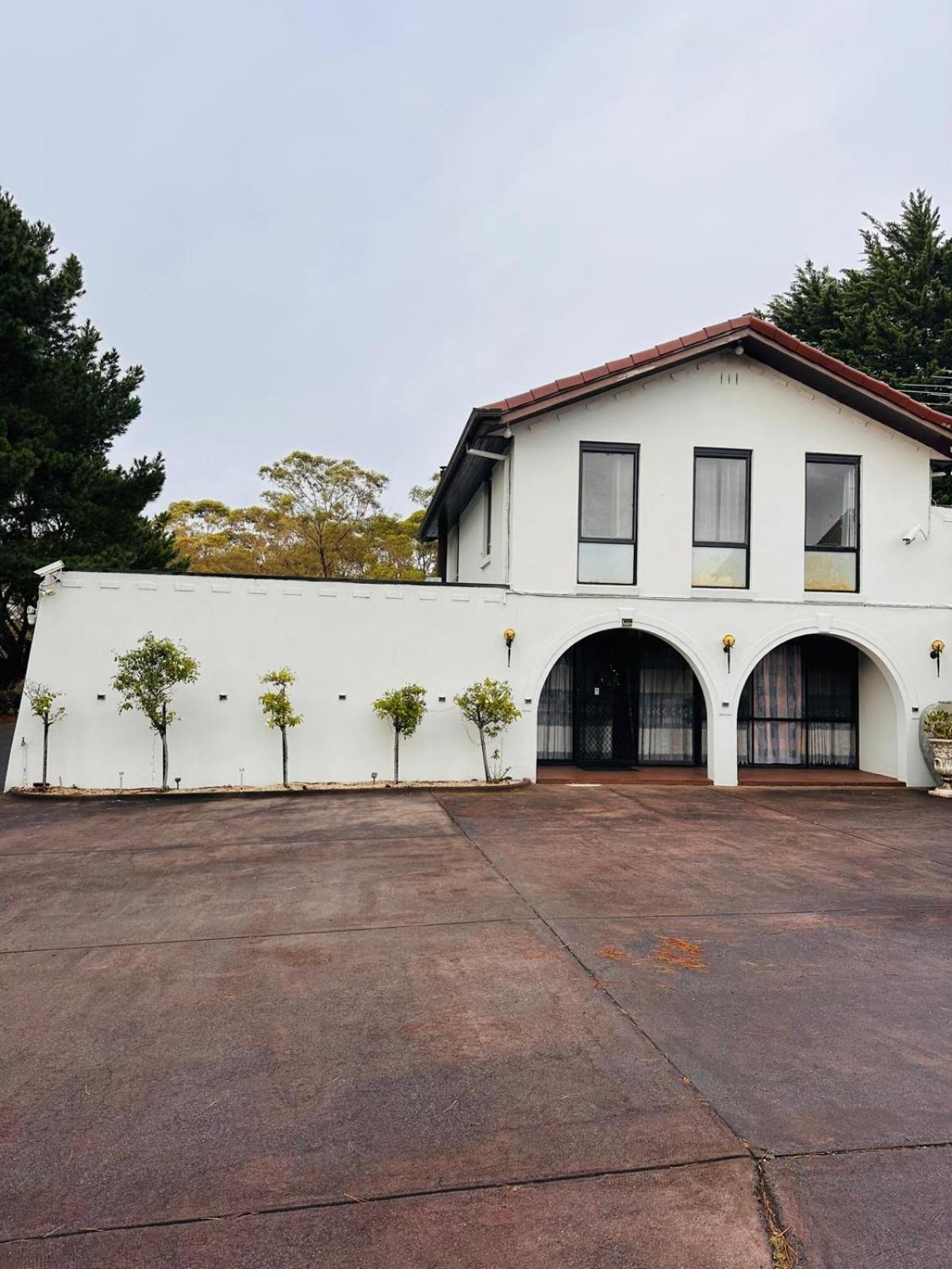 4 Villa Hotels Near Puffing Billy That Deliver Real Seclusion